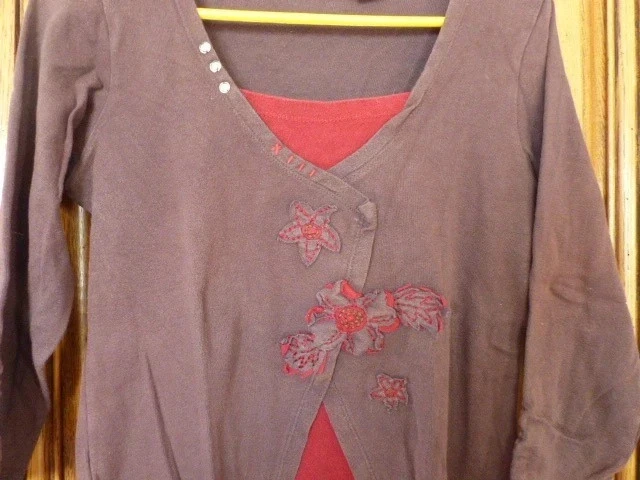 bruin en rood T-shirt in zeer goede staat met merk Anne Weyburn, bloememborduurwerk, 3/4 mouwen – photo 2